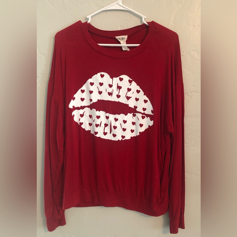 Long sleeve, light weight Lips shirt, perfect condition